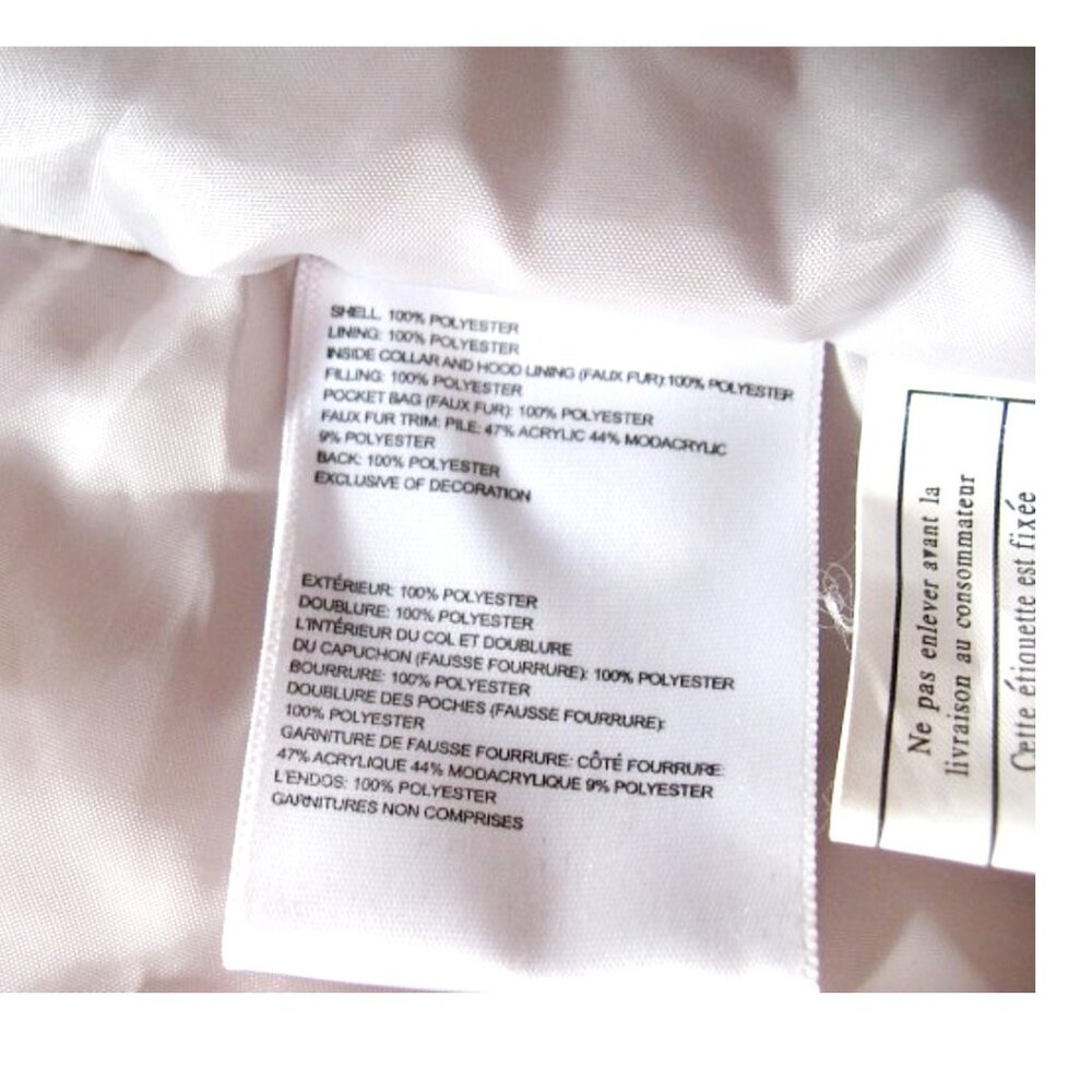 Long winter puffer coat with duffle button design with a zip closure - Picture 5 of 15